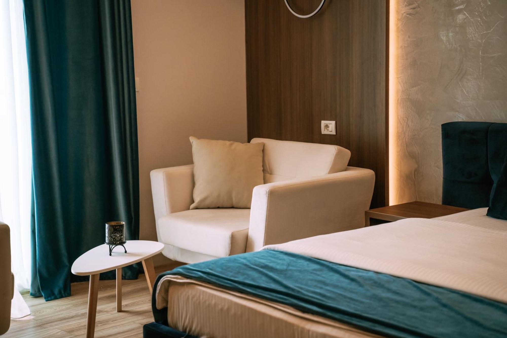Albanian Star Hotel Kryemëdhej Esterno foto