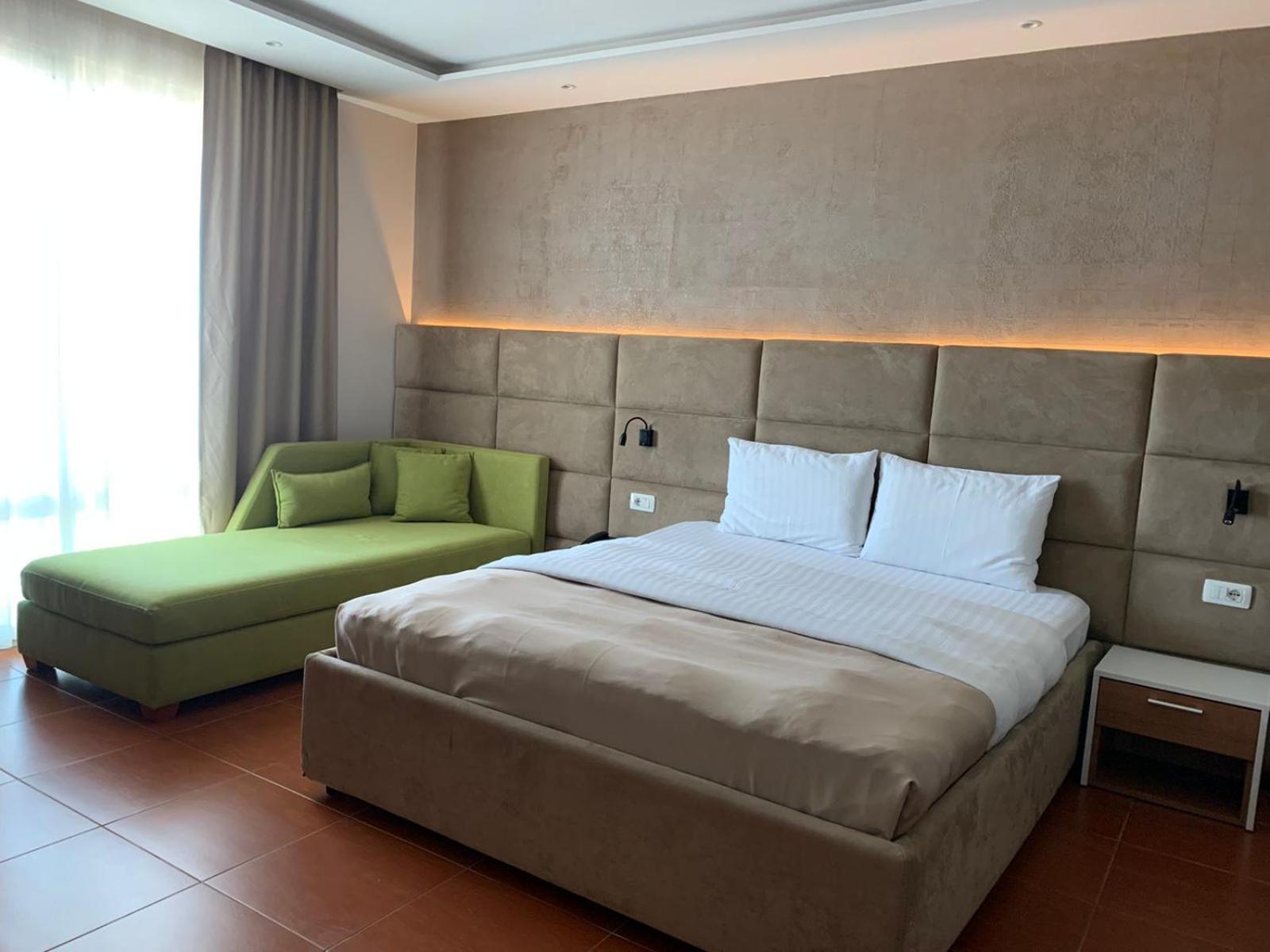 Albanian Star Hotel Kryemëdhej Esterno foto